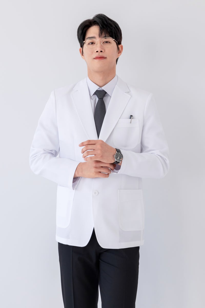 Good.U DJ50 Slim Fit 男醫師外套