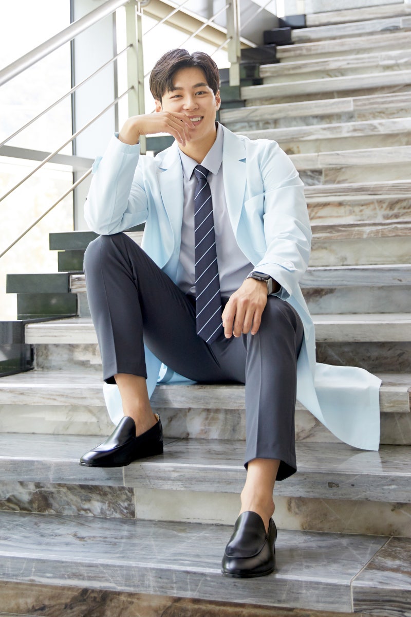 Good.U DC1 男款 Powder Blue 長版醫師袍